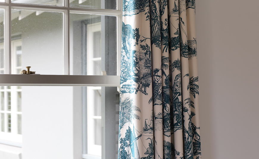 Curtains – Longueville